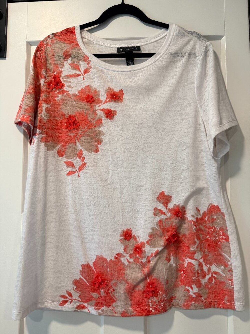 Karen Scott White Floral Short-Sleeve Tee - Red Floral Print